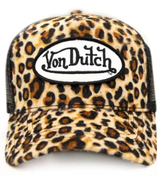 LEOPARD PRINT TRUCKER (VDHT1029)